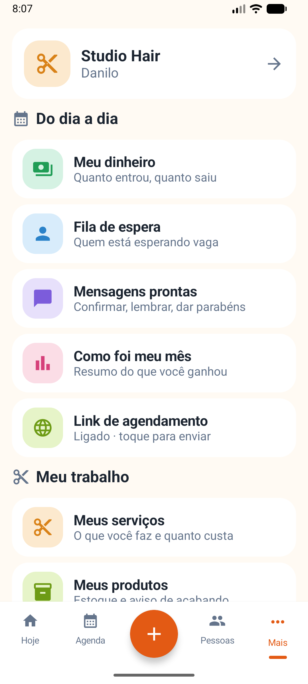 A lista do que o app faz: dinheiro, fila de espera, mensagens, relatório do mês